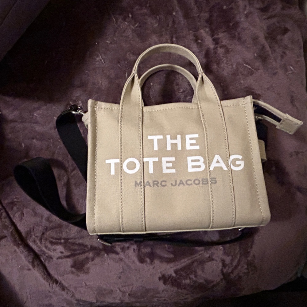 Marc Jacobs The Tote Bag Mini Beige